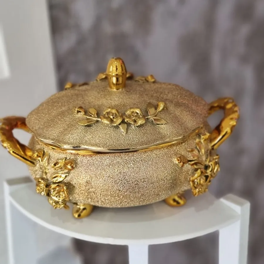 آجیل خوری