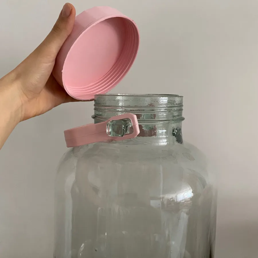 بانکه شیشه ای