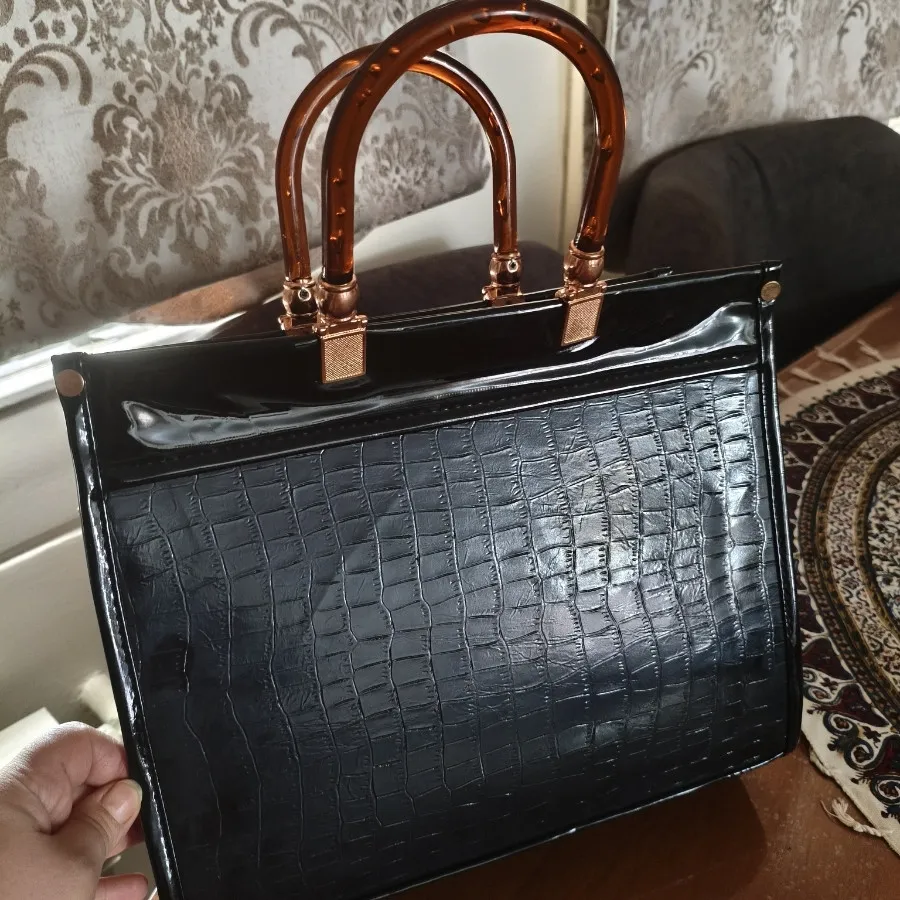 کیف ورنی مشکی