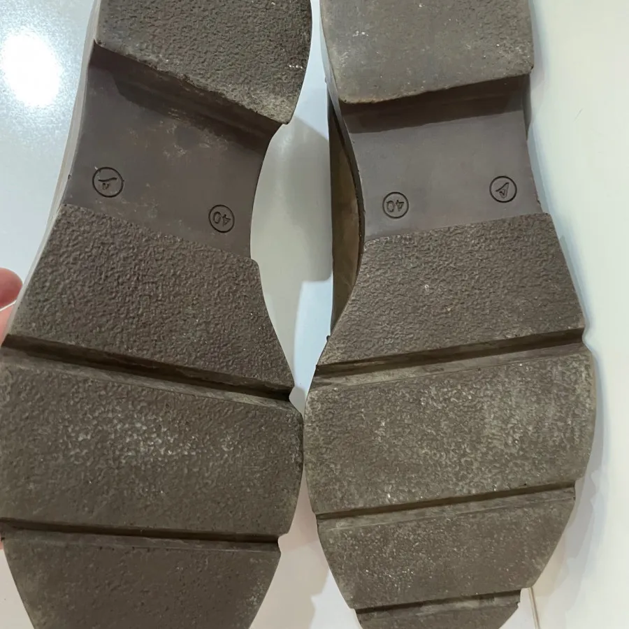 کفش چرم قهوه ای