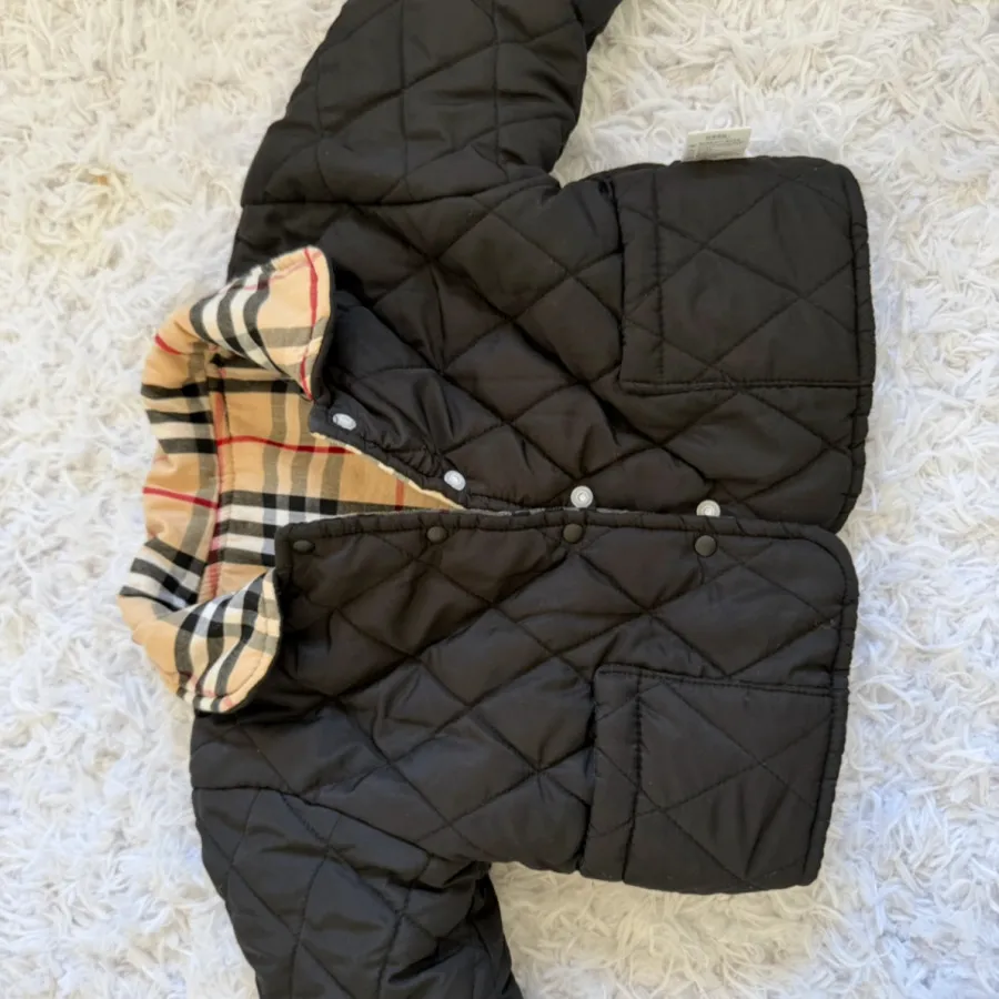 کاپشن دو رو طرح BURBERRY