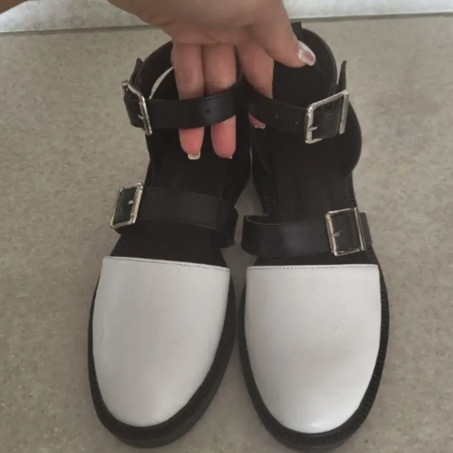 کفش دست دوز