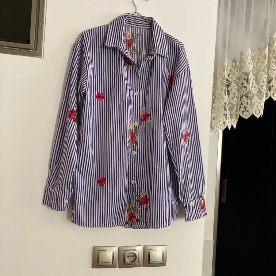 شومیز گلدوزی