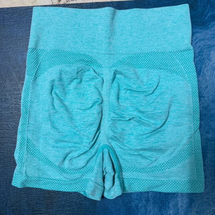 شورتک ورزشی زنانه