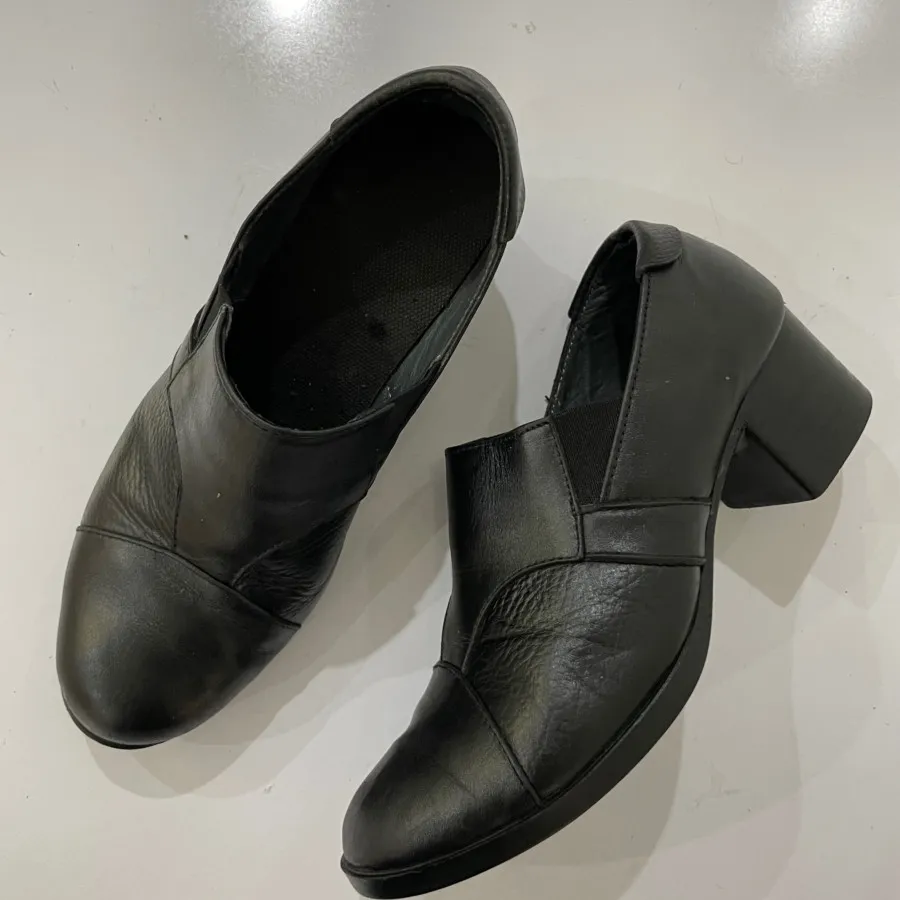 کفش چرم طبی