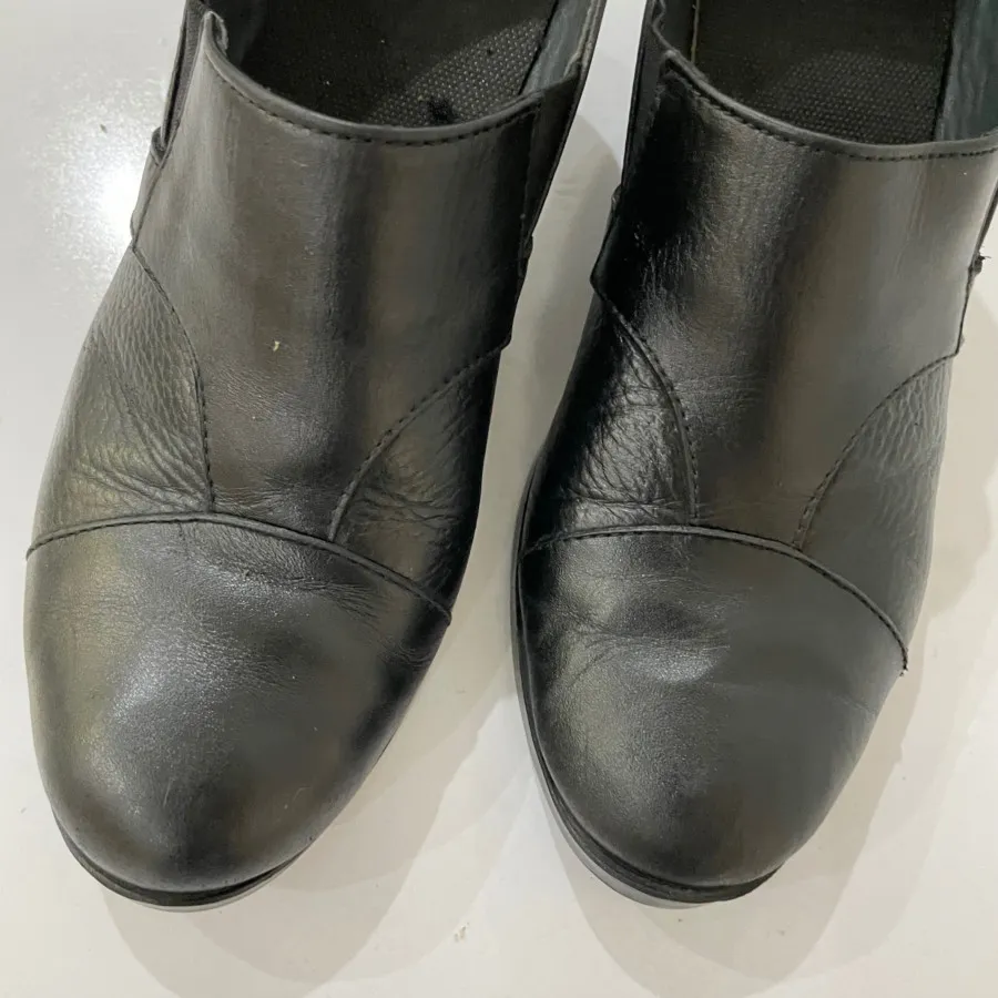 کفش چرم طبی