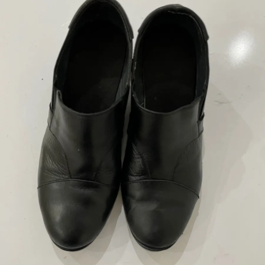 کفش چرم طبی