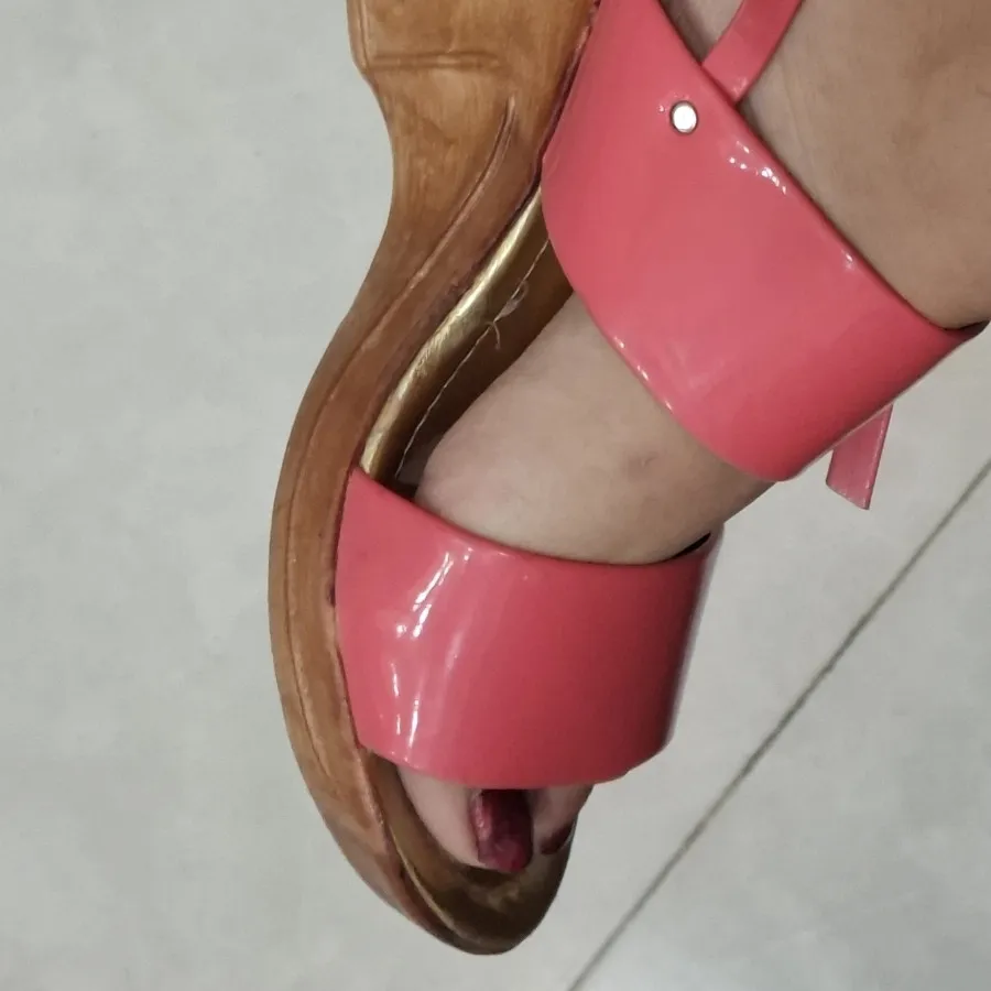 کالج  و کتونی  و صندل