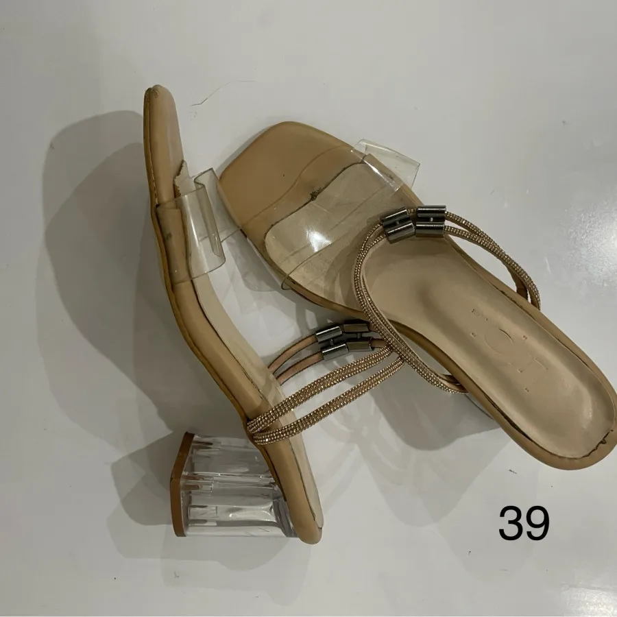 صندل پاشنه دار ترک