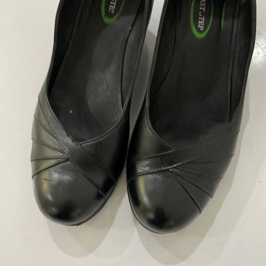 کفش چرم طبی