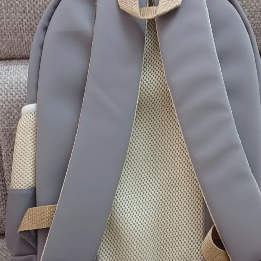 کوله پشتی مدرسه
