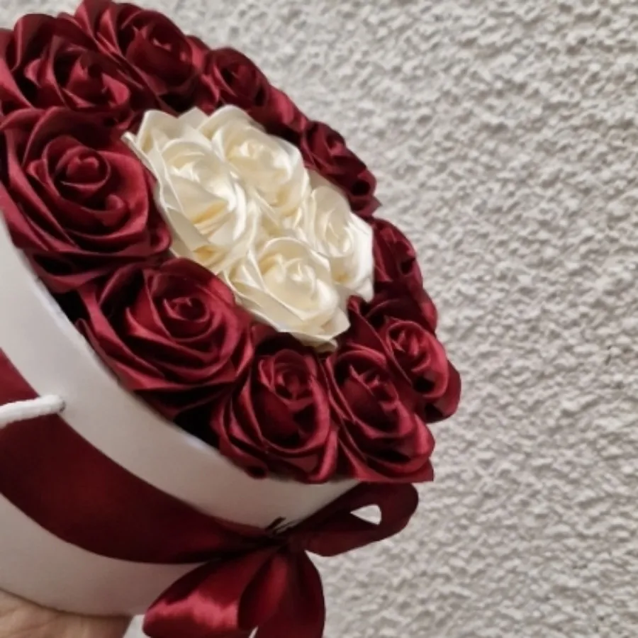 باکس هدیه گل رز