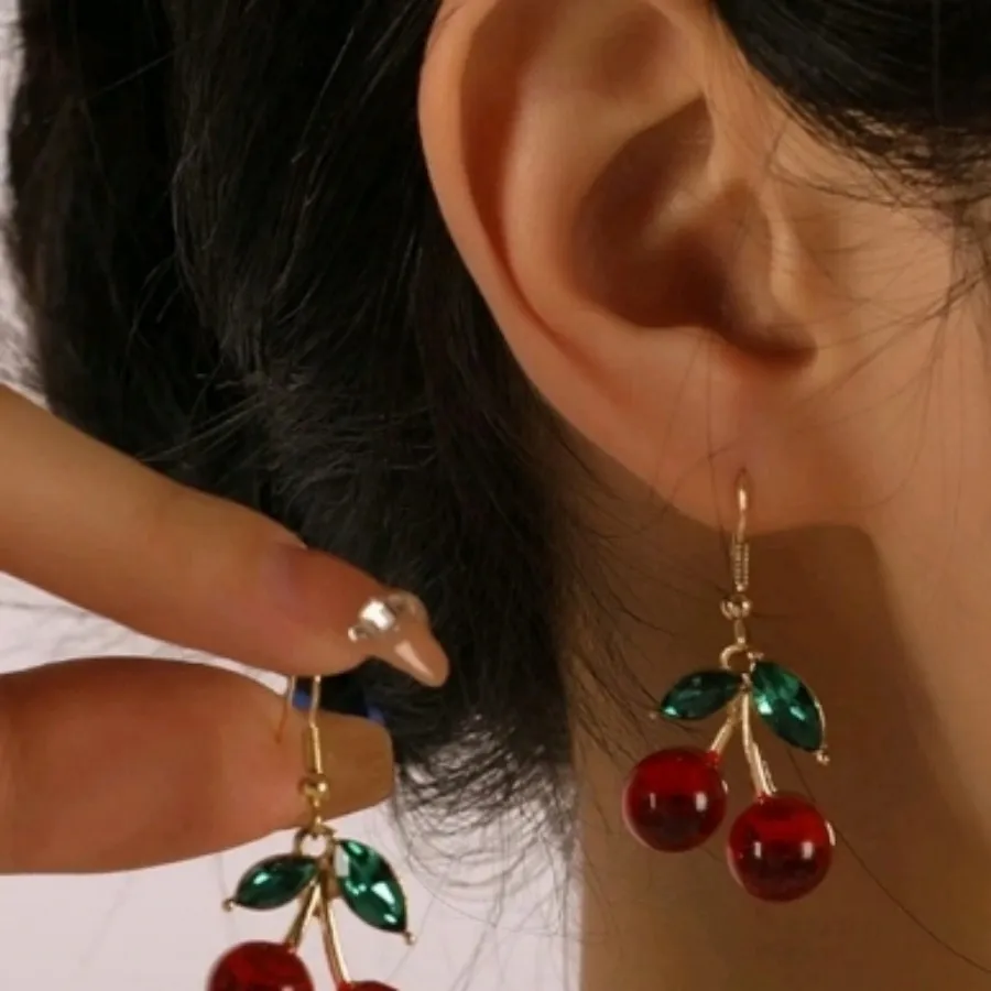 گوشواره گیلاسی برند شین