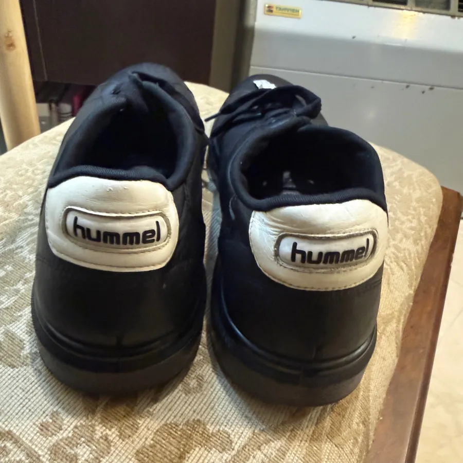 کفش مشکی hummel