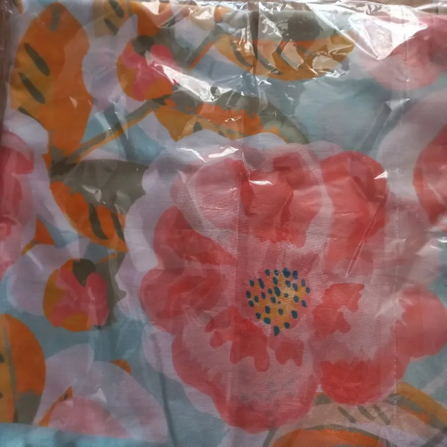 روسری آبی گلی