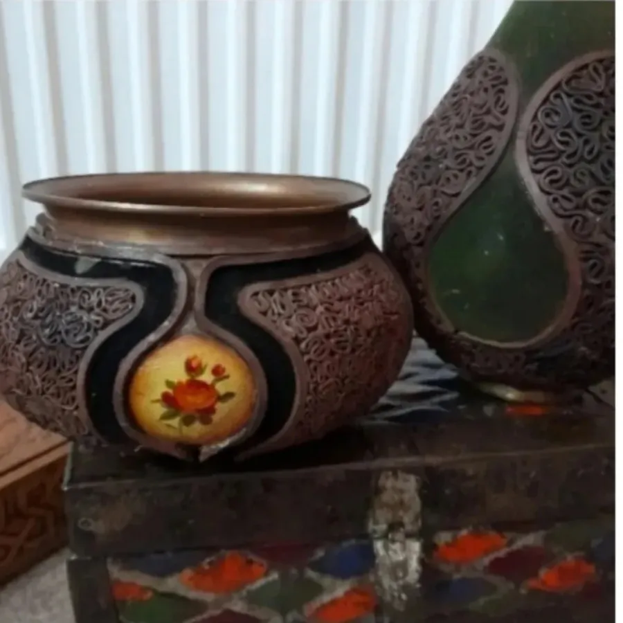 تنگ و کاسه قدیمی