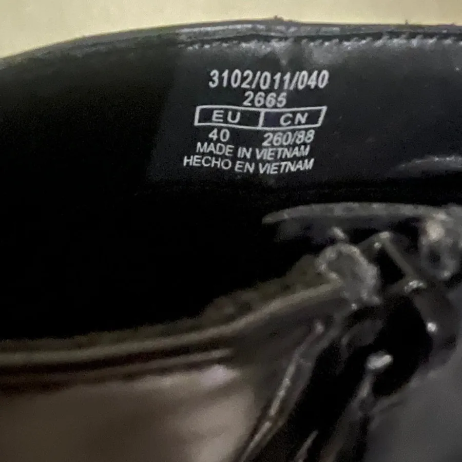 بوت برند zara