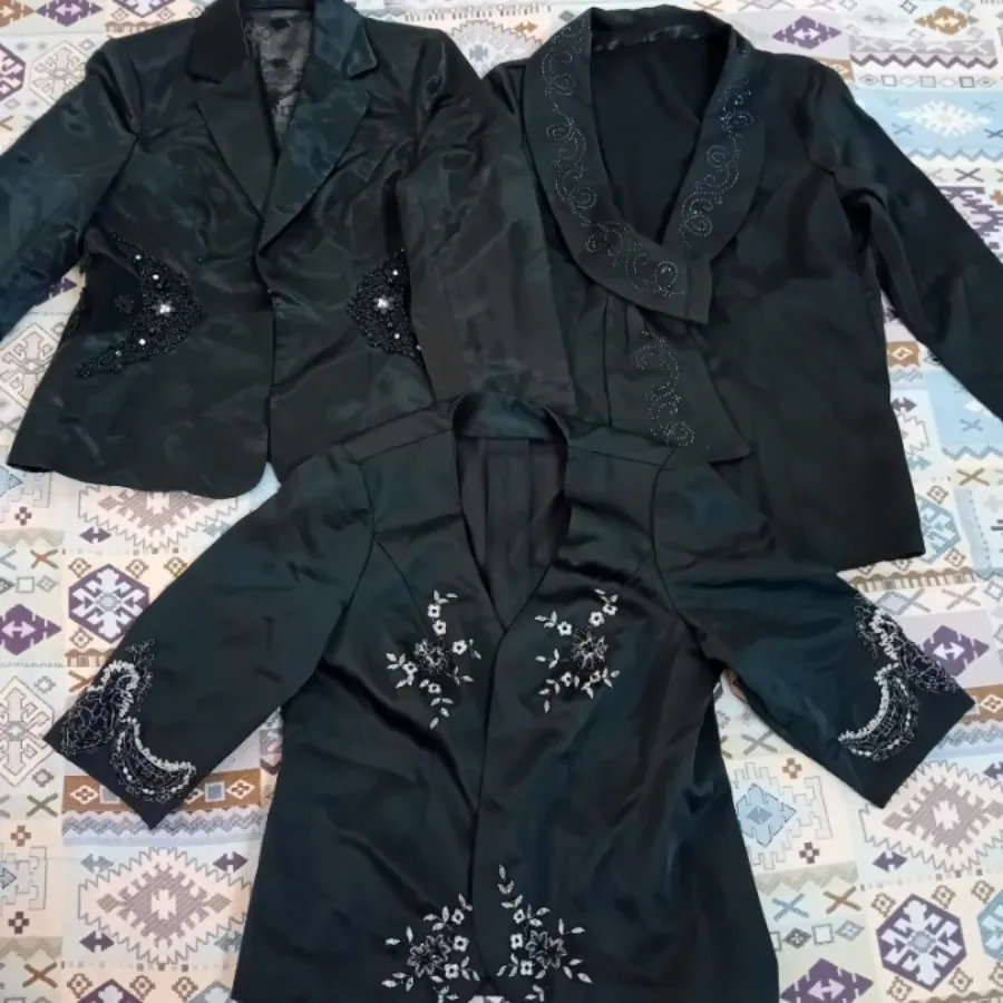 کت مشکی