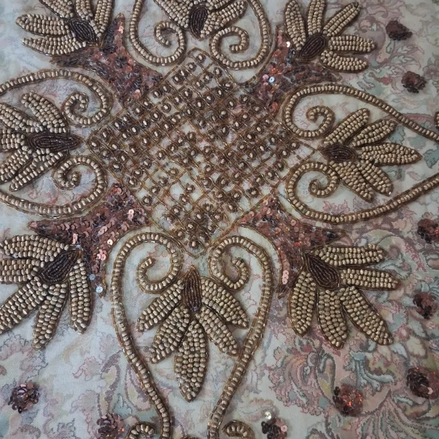 رومیزی کارشده