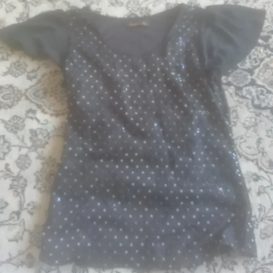 چند لباس و مانتو نو
