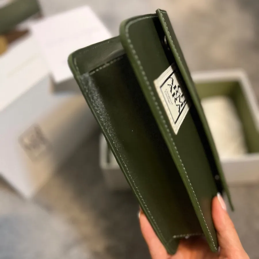کیف برند چرم آرا