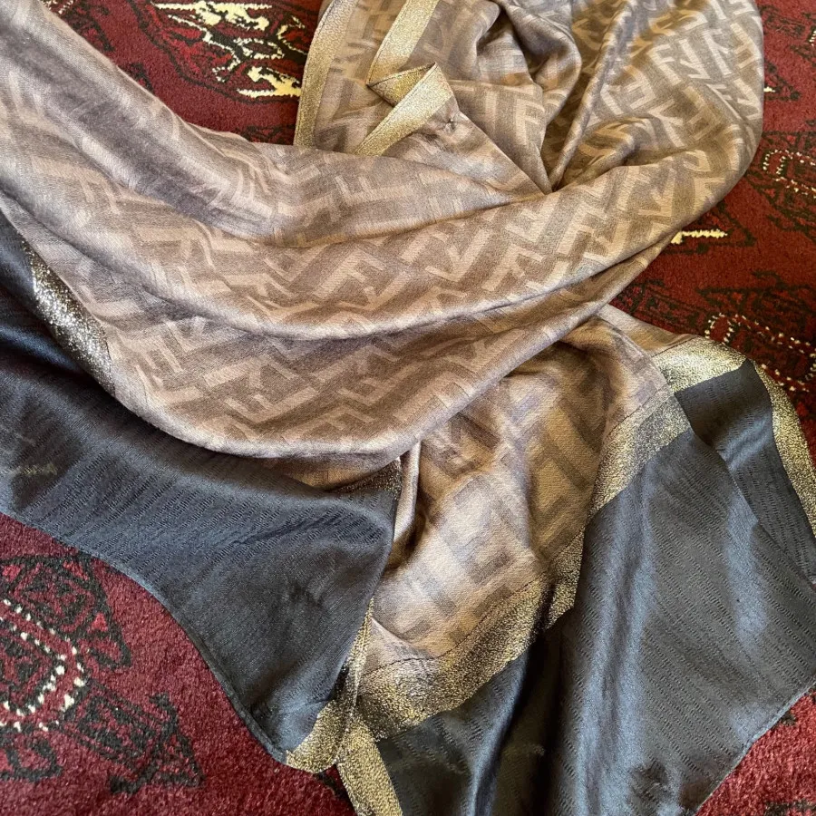 شال شیک و‌مجلسی