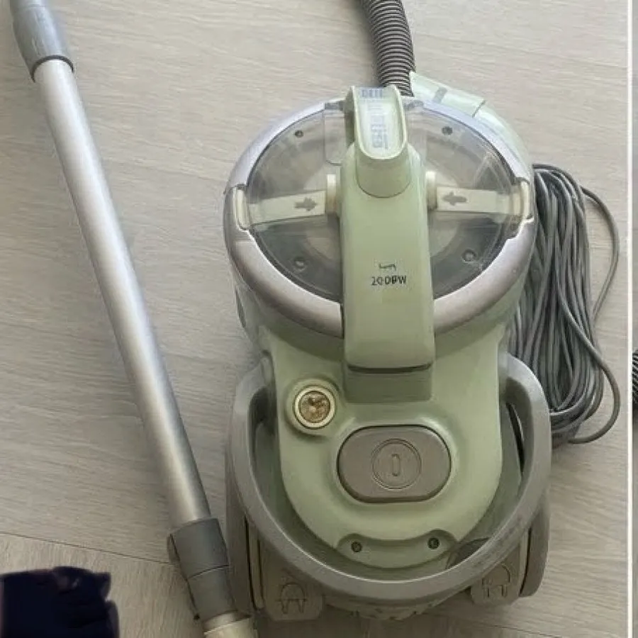 جاروبرقی black&decker