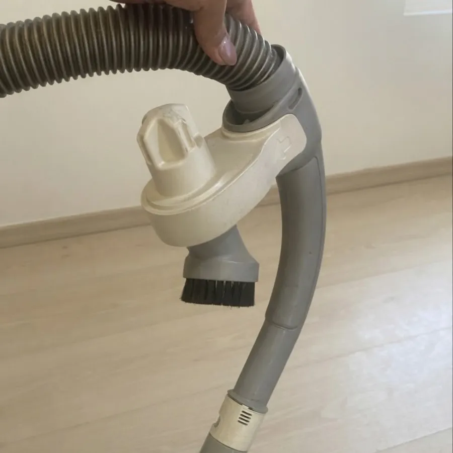 جاروبرقی black&decker