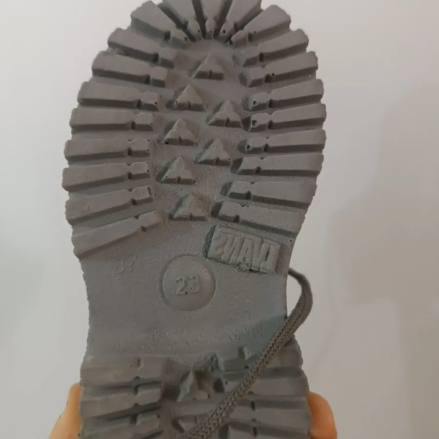 بوت بچگانه اسپرت