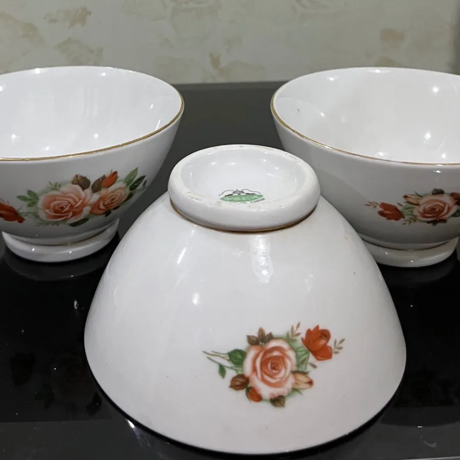 کاسه دوبرگل چینی