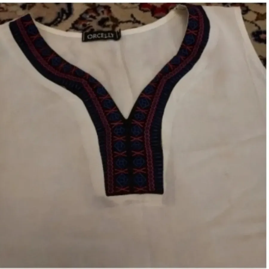 تاپ سفید