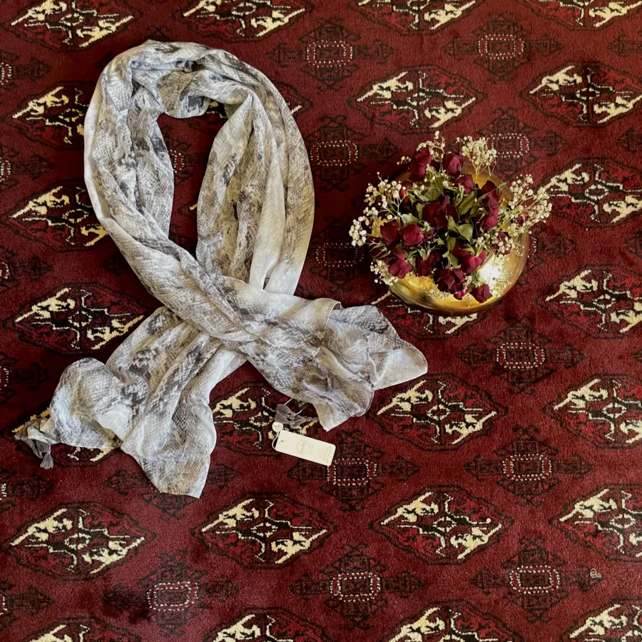 شال نخی پوست ماری