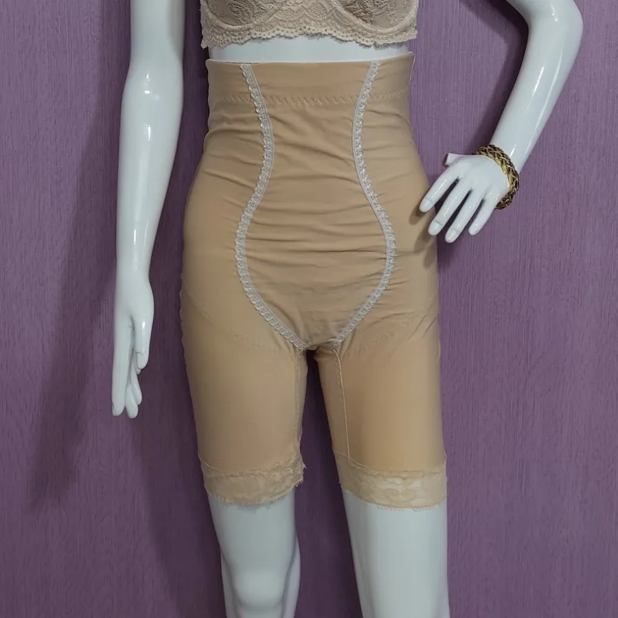 گن لاغری شلوارکی