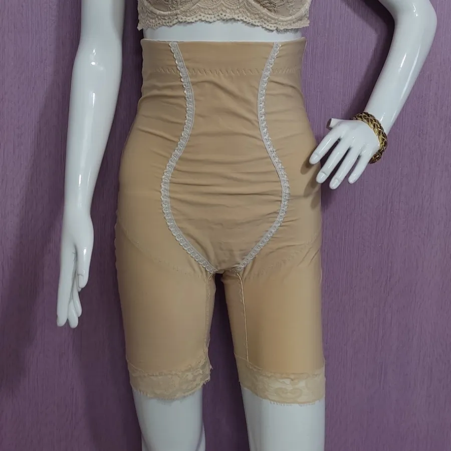 گن لاغری شلوارکی