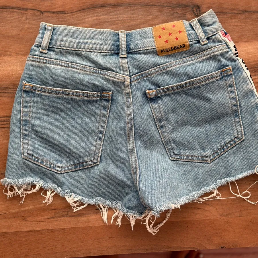 شلواذک pull and bear