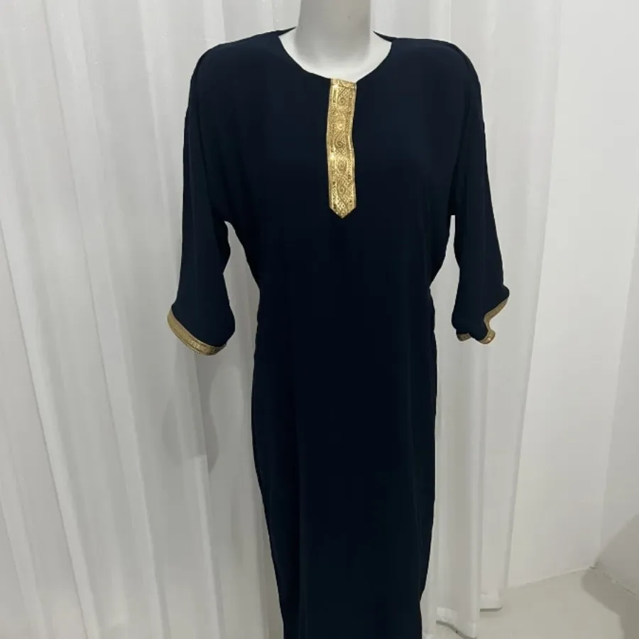ساحلی نخی کفتان. بارداری