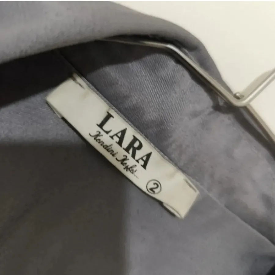 بارانی برند lara