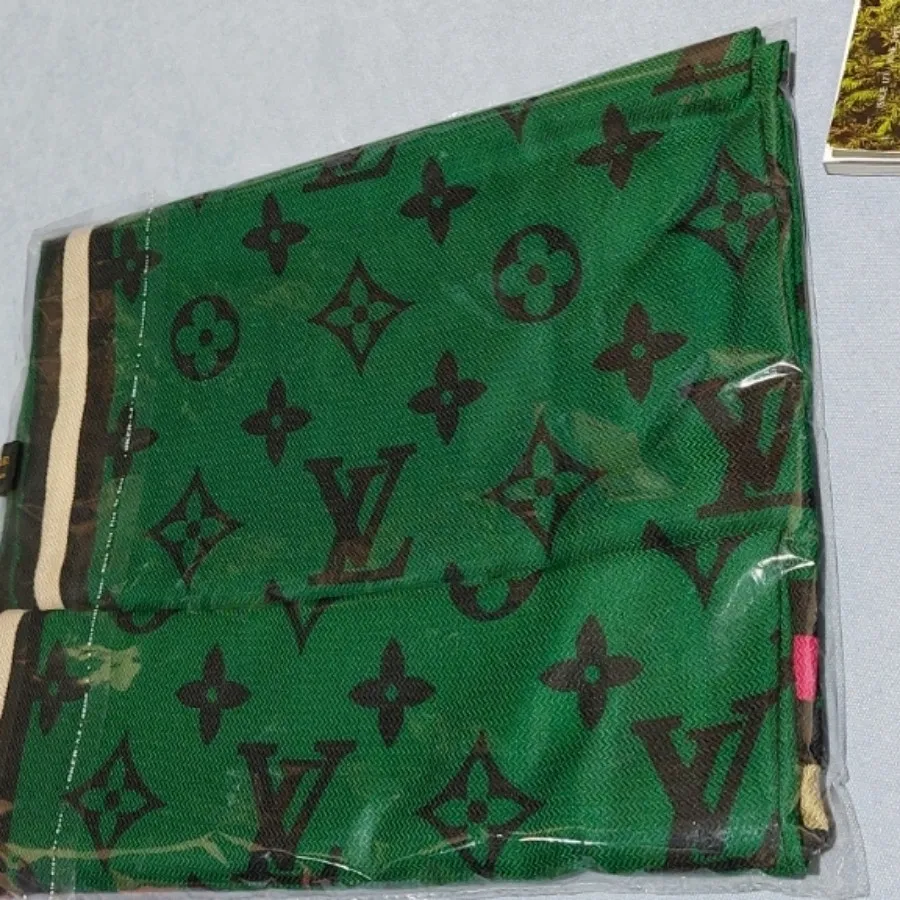 روسری قواره دار پاییزه