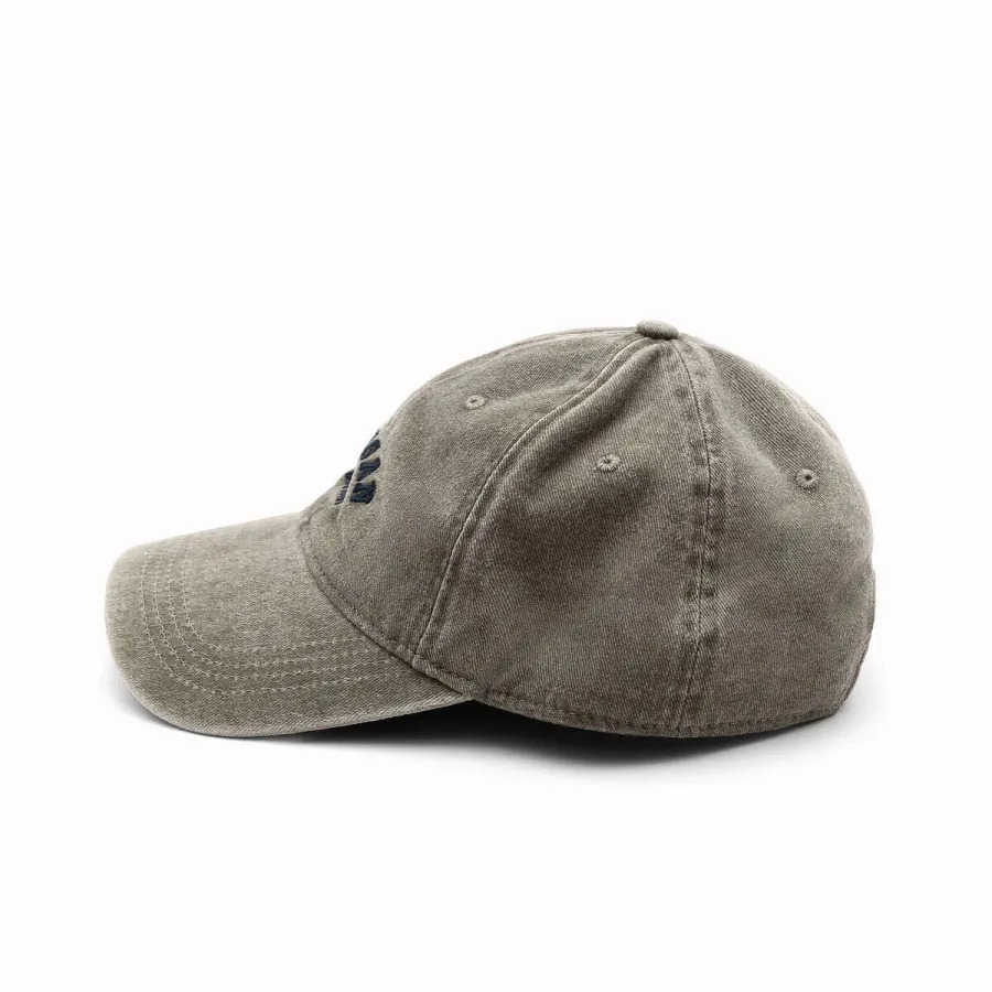 کلاه pull&bear