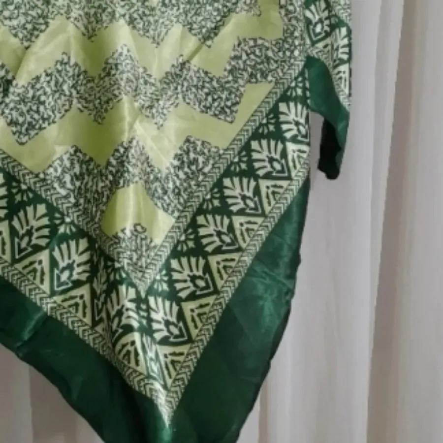 روسری ساتن