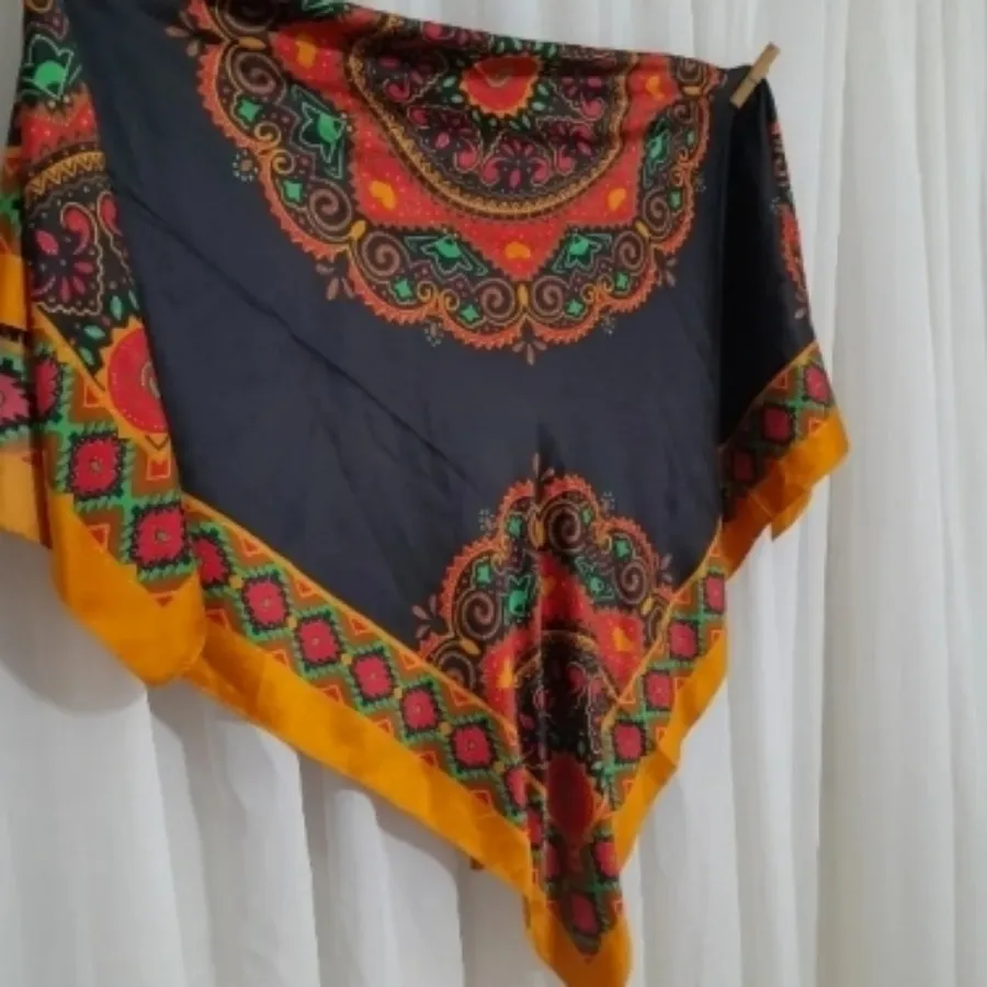 روسری ساتن ابریشم وارداتی