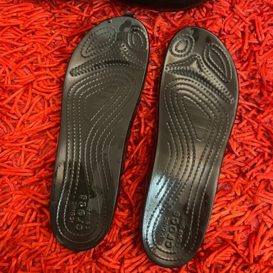 کراکس crocs