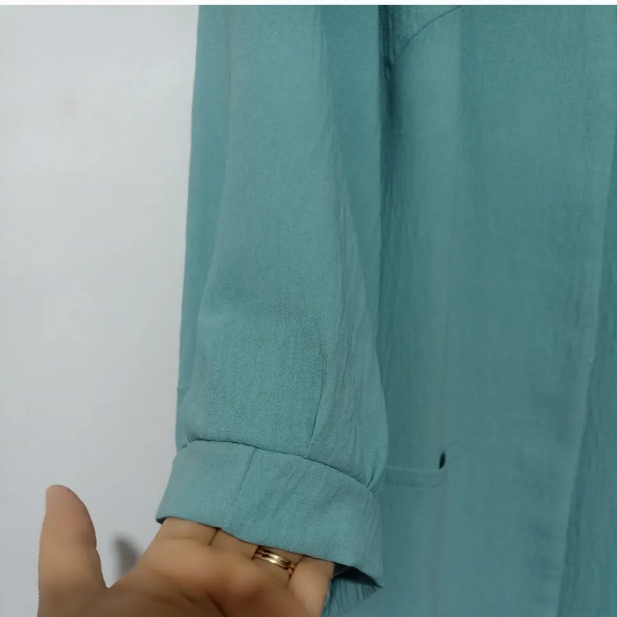 مانتو ابر و بادی