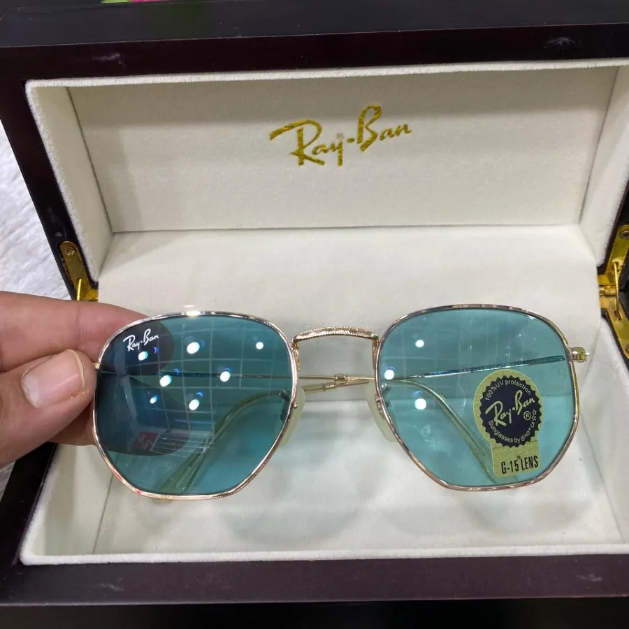 Ray ban