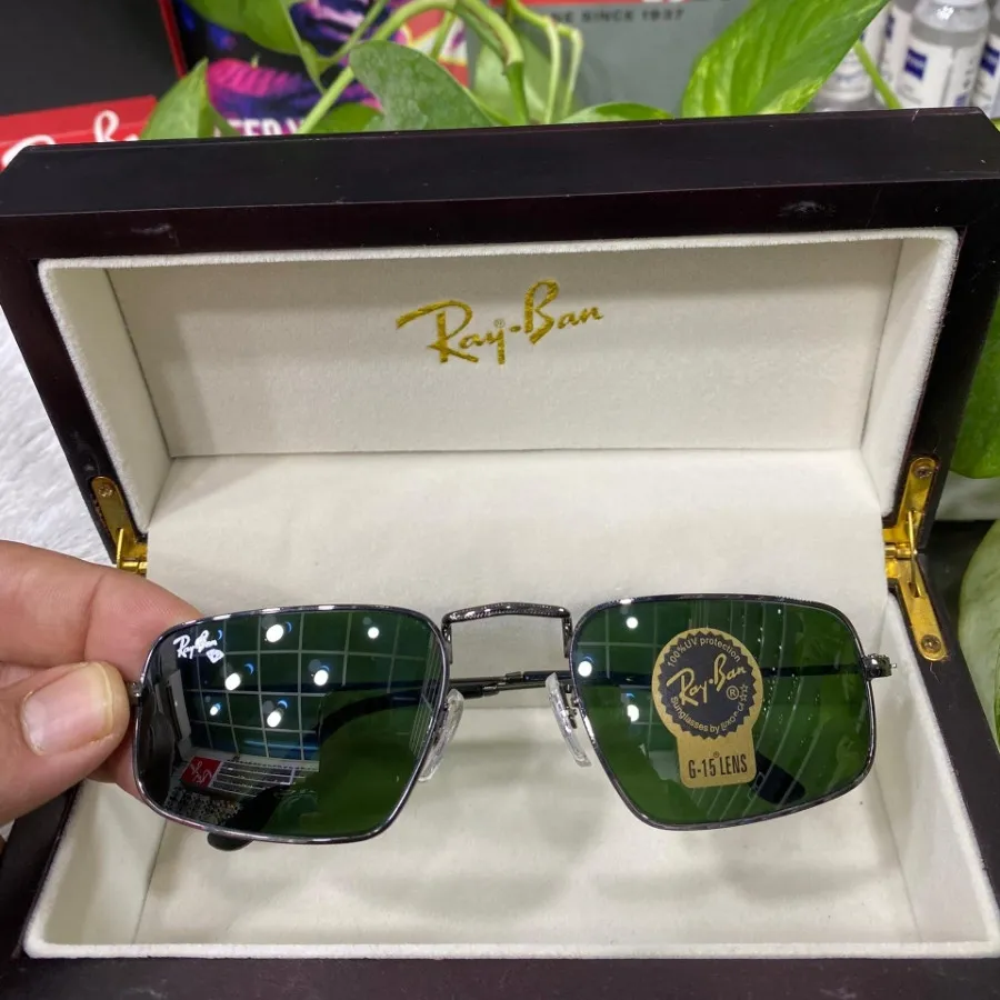 Ray ban