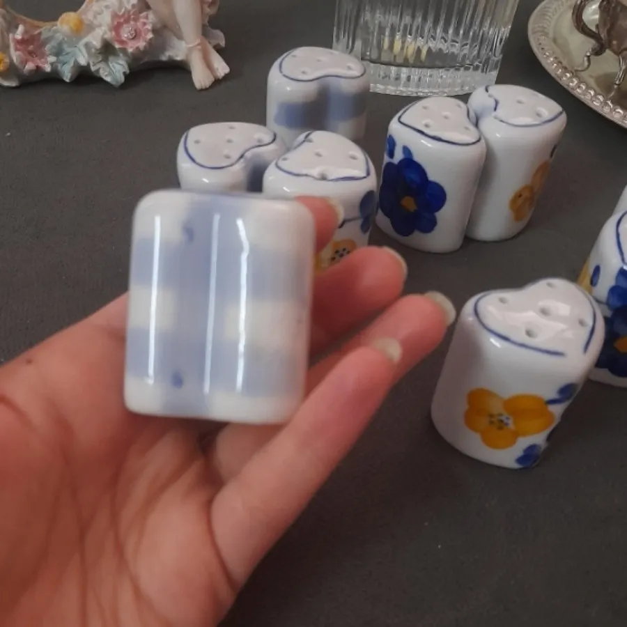 نمکدان گل پنبه‌ای