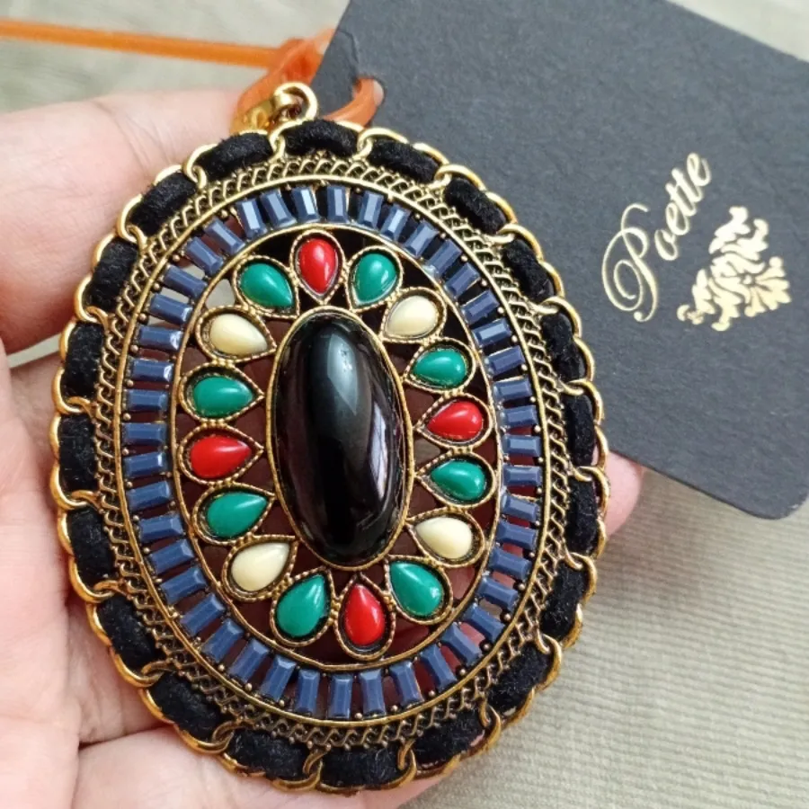 گردنبند مارک poette,