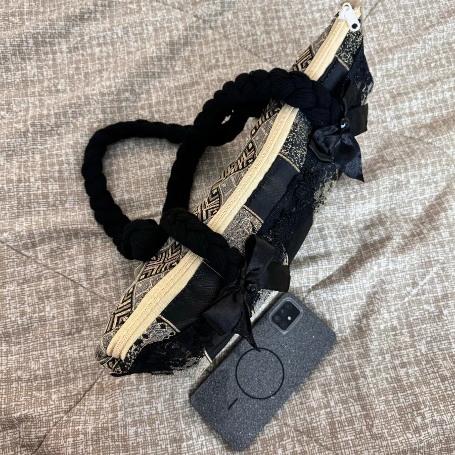 کیف دست دوز