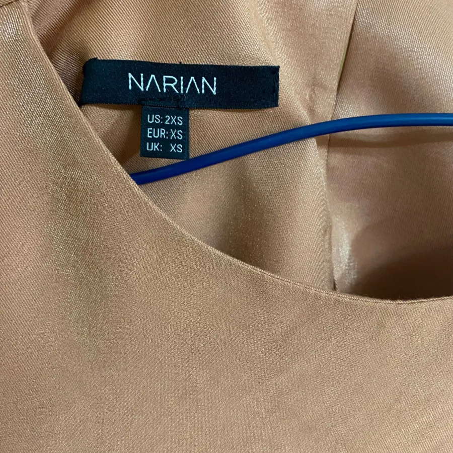 پیراهن ناریان