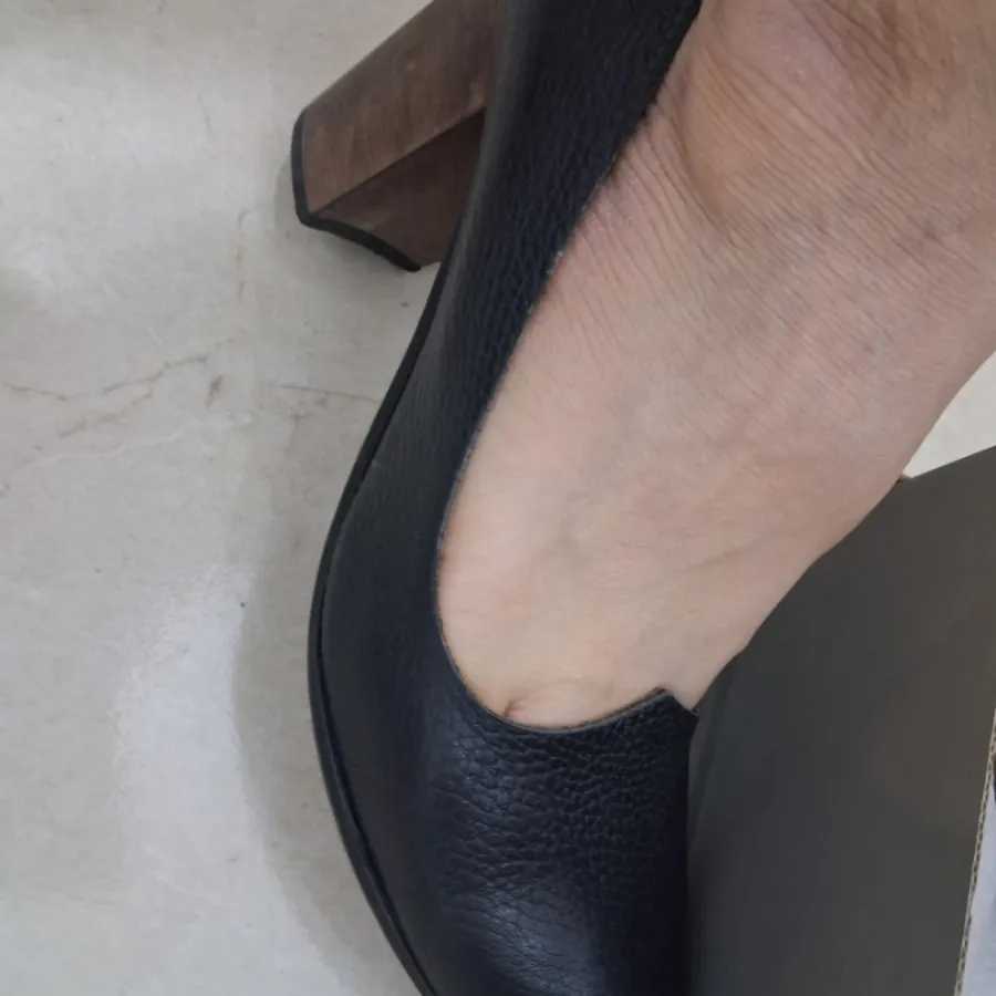 کفش پاشنه چوبی